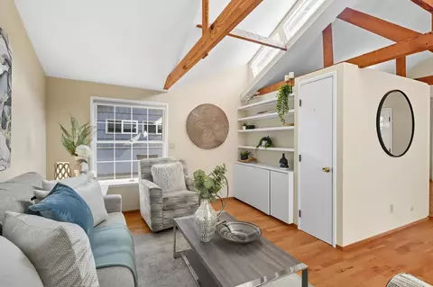 Living - 766 Mulberry Ln, Davis, CA 95616 photo 7 of 8