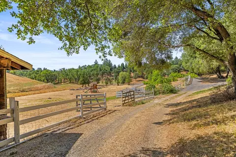 Exterior - 5701 Silver Lode Dr, Placerville, CA 95667 photo 18 of 26