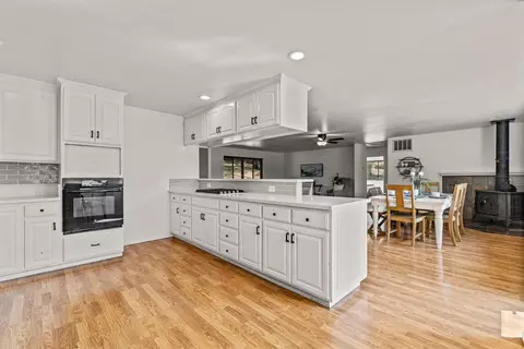 Kitchen - 5701 Silver Lode Dr, Placerville, CA 95667 photo 7 of 9