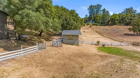 Exterior - 5701 Silver Lode Dr, Placerville, CA 95667 photo 19 of 26