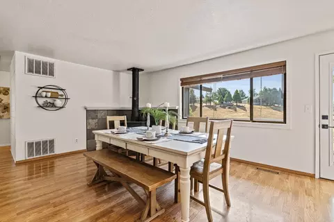 Dining - 5701 Silver Lode Dr, Placerville, CA 95667 photo 5 of 6