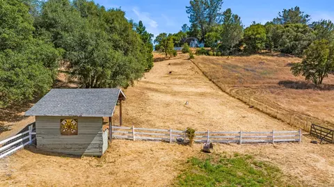 Exterior - 5701 Silver Lode Dr, Placerville, CA 95667 photo 20 of 26