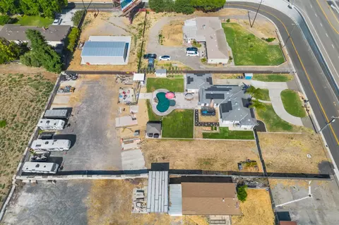 5958 E Lathrop Rd, Manteca, CA 95336 photo 43