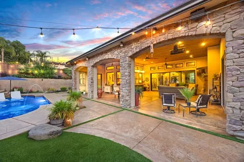 542 Ramos Dr, Folsom, CA 95630 photo 2