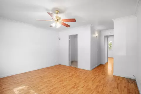 Living - 117 Riverview Ct, Winters, CA 95694 photo 4 of 10