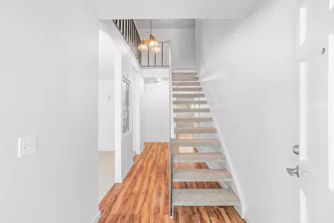Entry Way - 117 Riverview Ct, Winters, CA 95694 photo 2 of 2