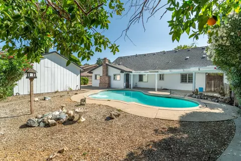 Exterior - 117 Riverview Ct, Winters, CA 95694 photo 5 of 9