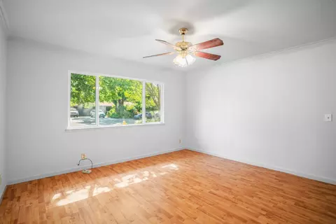 Living - 117 Riverview Ct, Winters, CA 95694 photo 3 of 10