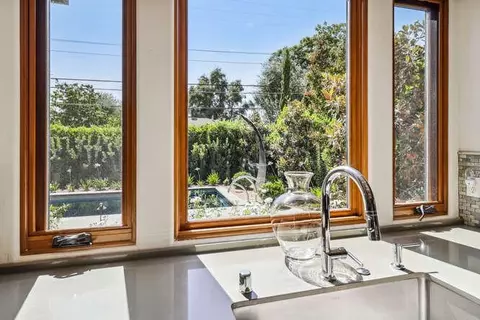 Kitchen - 1389 Pars Oak, Carmichael, CA 95608 photo 7 of 11