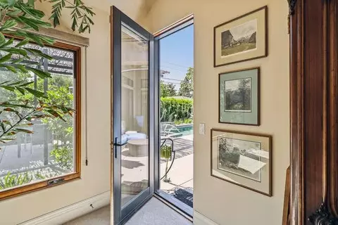 Entry Way - 1389 Pars Oak, Carmichael, CA 95608 photo 8 of 13