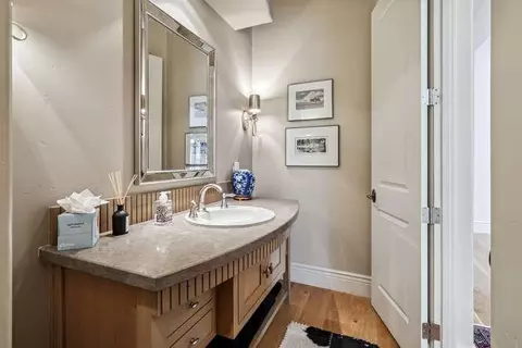 Bath - 1389 Pars Oak, Carmichael, CA 95608 photo 11 of 15