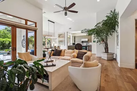 Living - 1389 Pars Oak, Carmichael, CA 95608 photo 5 of 7