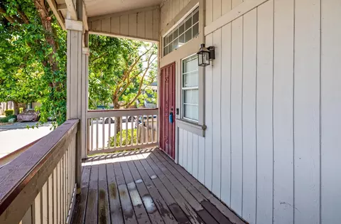 2231 Jayhawk Dr, Lodi, CA 95240 photo 4