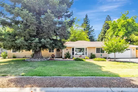 9500 School St, Elk Grove, CA 95624