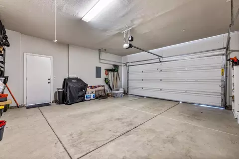 3021 Iron Gate Dr, Modesto, CA 95355 photo 24