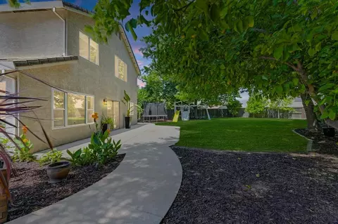 5209 Copper Ridge Way, Antelope, CA 95843 photo 3