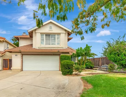 1827 Paradise Valley Ct, Tracy, CA 95376 photo 1
