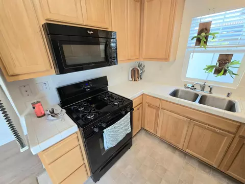 4220 Mahogany Ln, Davis, CA 95618 photo 9
