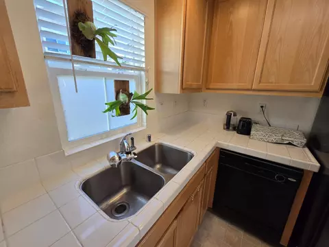 4220 Mahogany Ln, Davis, CA 95618 photo 10