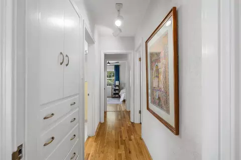 Entry Way - 1037 Yale Ave, Modesto, CA 95350 photo 3 of 3