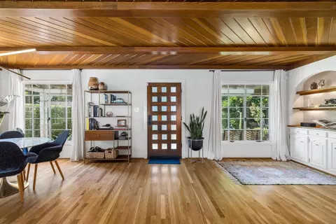 Entry Way - 1037 Yale Ave, Modesto, CA 95350 photo 1 of 3