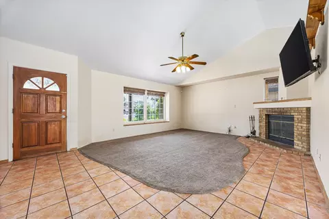 1932 Juniper Ln, Wasco, CA 93280 photo 6