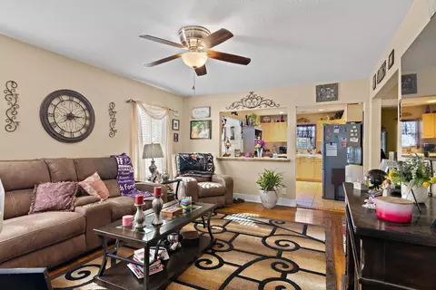 626 Downey Ave, Modesto, CA 95354 photo 4