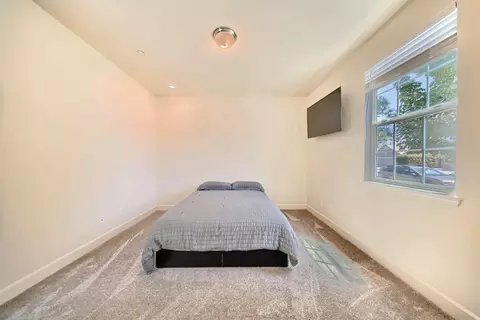 Bedroom - 245 Springfield Dr, Manteca, CA 95337 photo 6 of 13