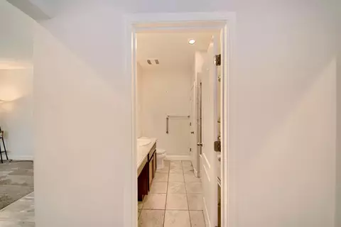 Bath - 245 Springfield Dr, Manteca, CA 95337 photo 1 of 9