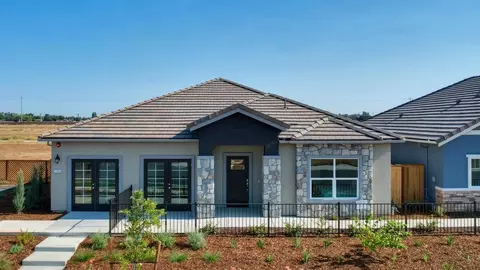 937 Hogan Rd, Galt, CA 95632 photo 1