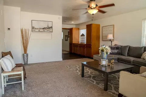 Living - 13118 6th St, Hickman, CA 95323 photo 1 of 1