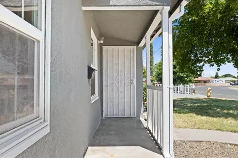 2301 Dale Ave, Ceres, CA 95307 photo 2