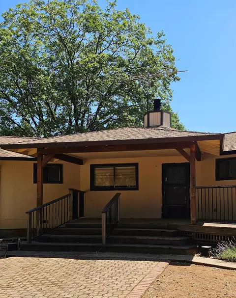 Exterior - 14418 Frontier Ln, Grass Valley, CA 95949 photo 2 of 4