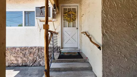 4875 2nd St, Rocklin, CA 95677 photo 2