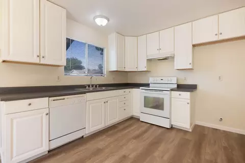 570 Camelia Ln, Manteca, CA 95336 photo 16