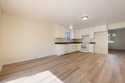 570 Camelia Ln, Manteca, CA 95336 photo 18