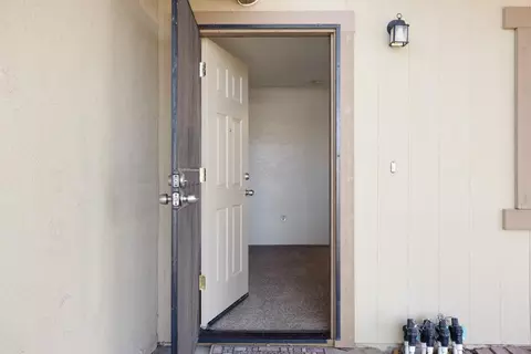 570 Camelia Ln, Manteca, CA 95336 photo 13