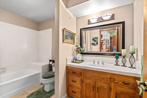 701 Cottonwood Ct, Modesto, CA 95356 photo 16