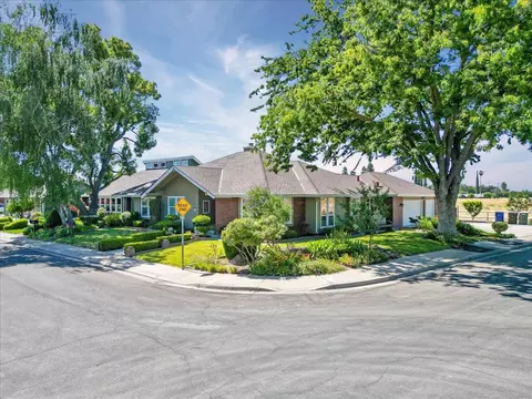 701 Cottonwood Ct, Modesto, CA 95356 photo 4