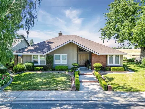 701 Cottonwood Ct, Modesto, CA 95356 photo 1