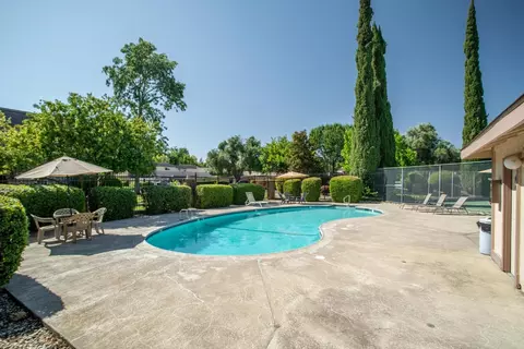 5909 Casa Alegre, Carmichael, CA 95608 photo 17