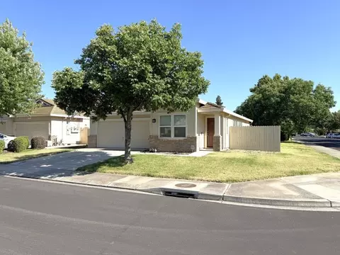 800 Aspirations Ct, Modesto, CA 95356 photo 2