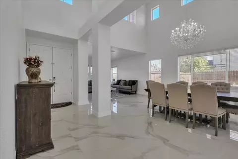 Entry Way - 1415 N Ripon Rd, Ripon, CA 95366 photo 4 of 23