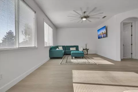 Living - 1415 N Ripon Rd, Ripon, CA 95366 photo 9 of 10