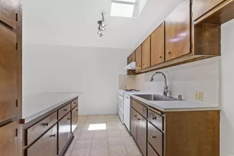 305 Hidalgo Pl, Davis, CA 95616 photo 23