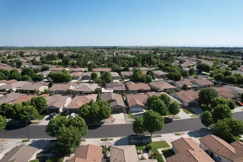 1573 Maple Valley St, Manteca, CA 95336 photo 45