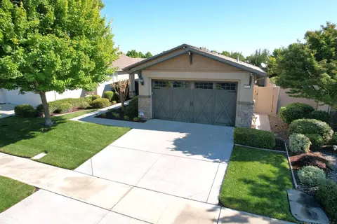 1573 Maple Valley St, Manteca, CA 95336 photo 2