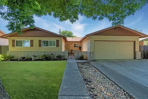 3109 Napier Dr, Modesto, CA 95350 photo 1