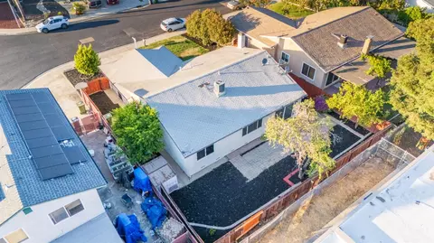 View/Area - 1930 Mcpeak Ct, Tracy, CA 95376 photo 3 of 16