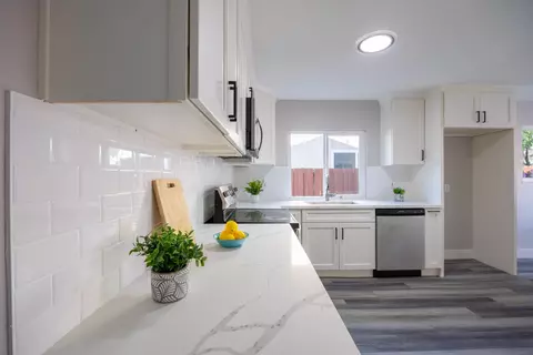 Kitchen - 1930 Mcpeak Ct, Tracy, CA 95376 photo 1 of 4